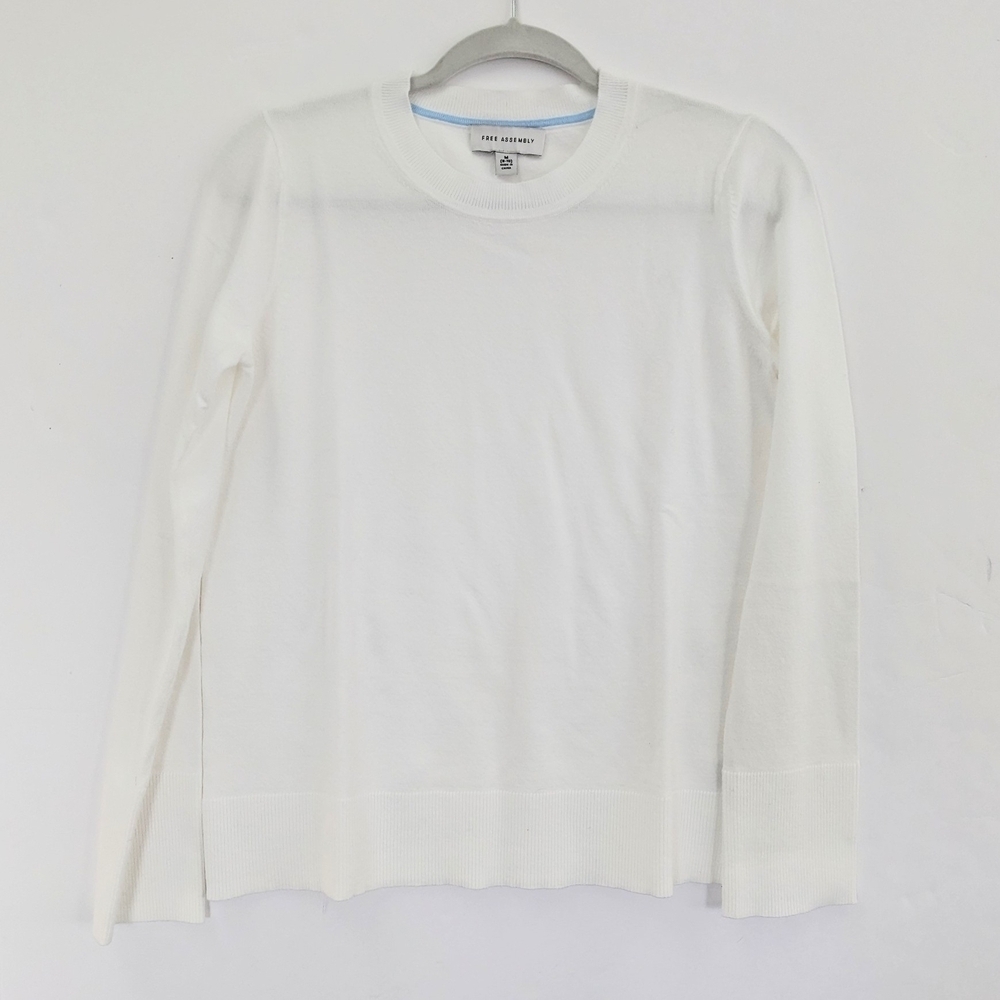 Women's Cream Soft Knit Long Sleeve Light Weight Sweater